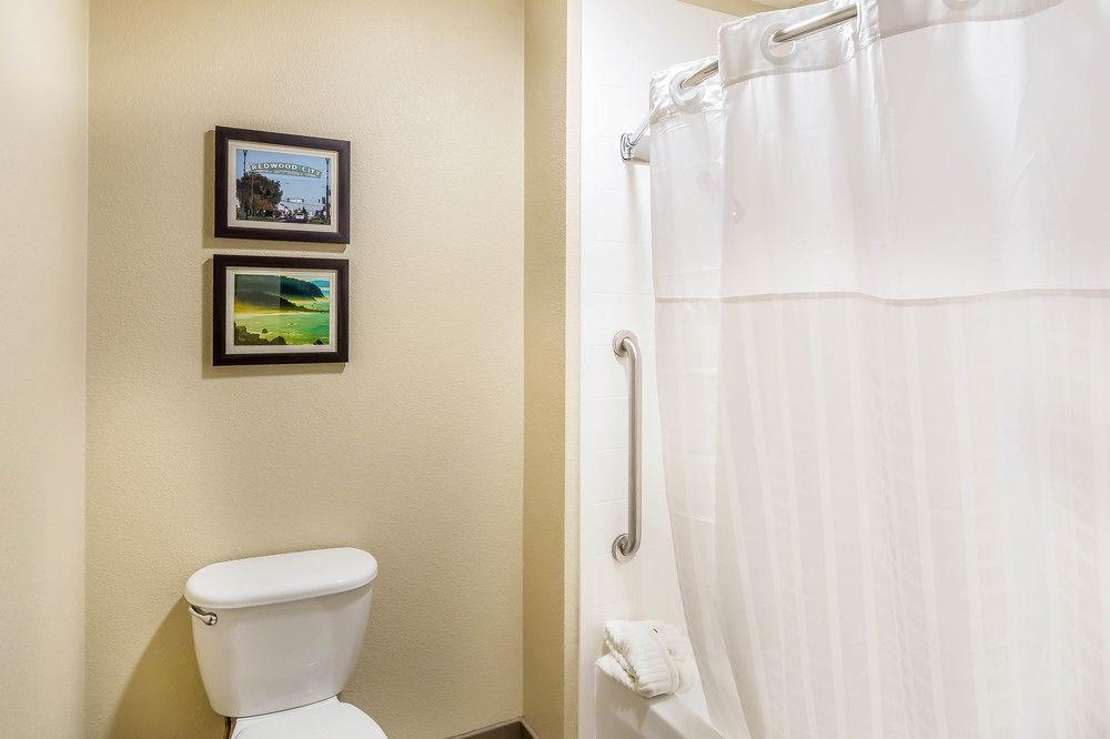 Comfort Redwood Redwood City