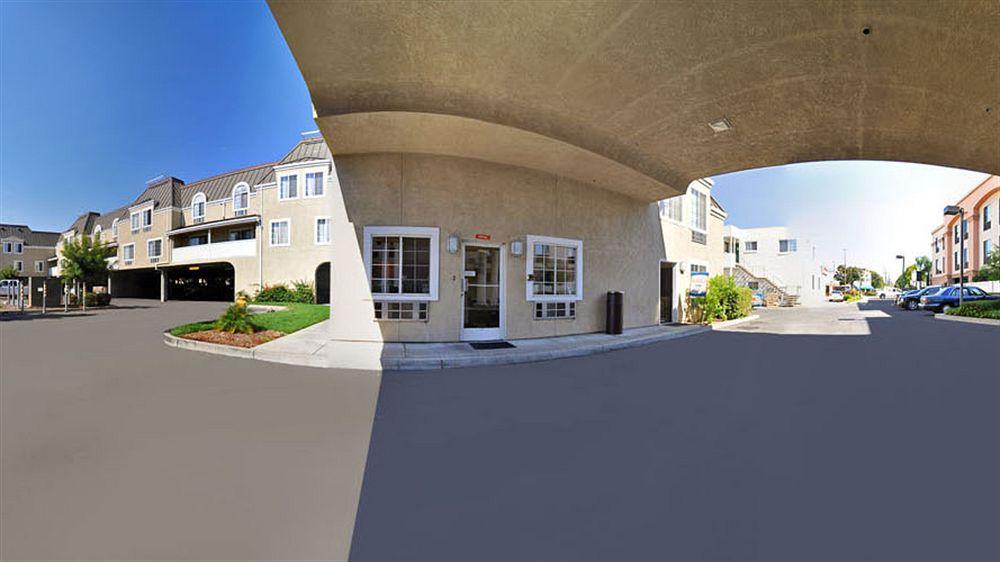 Comfort Redwood Redwood City