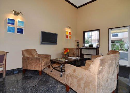Hotel Comfort Redwood