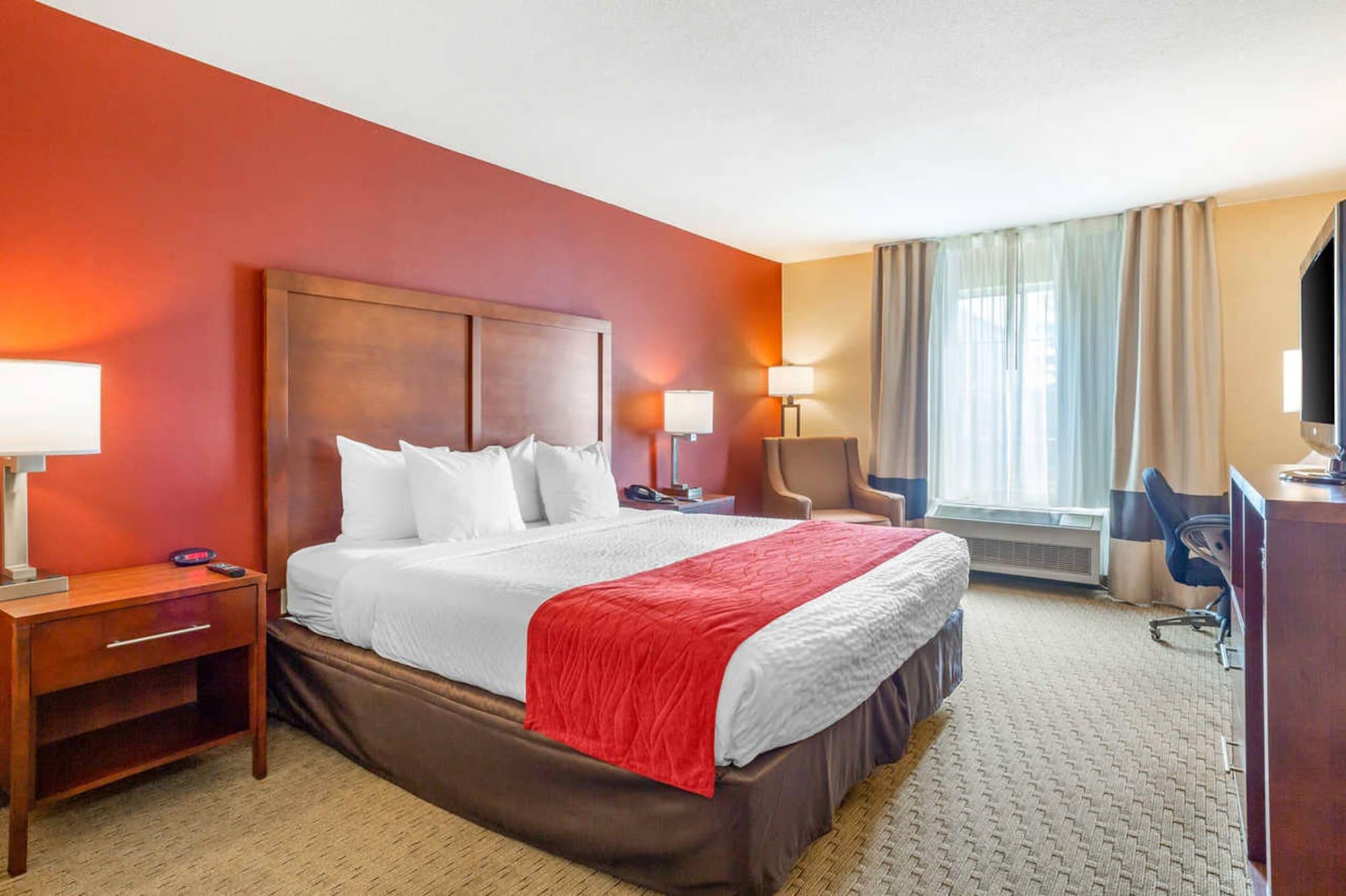 Comfort Redwood Hotel 3*