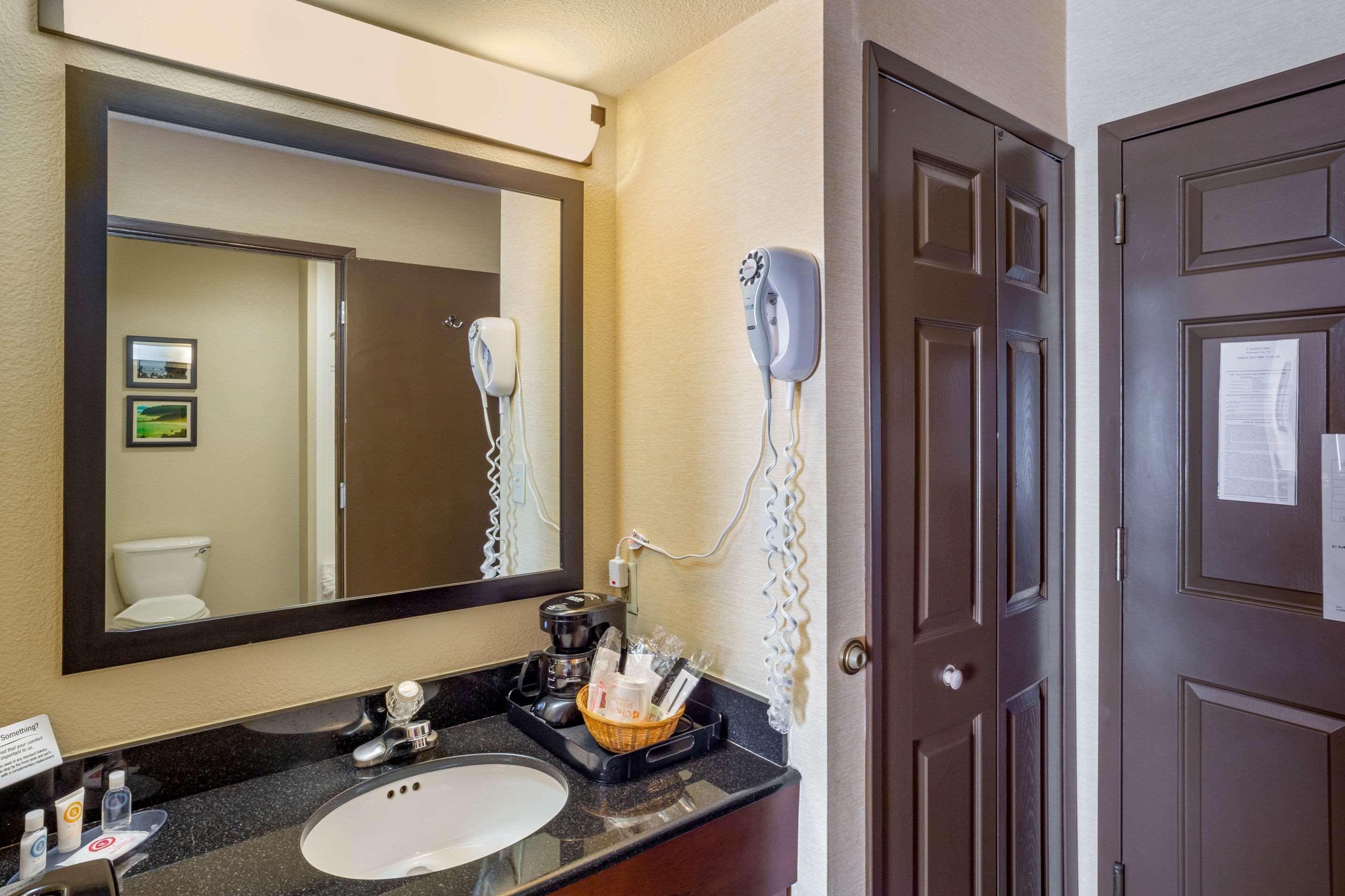 Comfort Redwood Hotel 3*