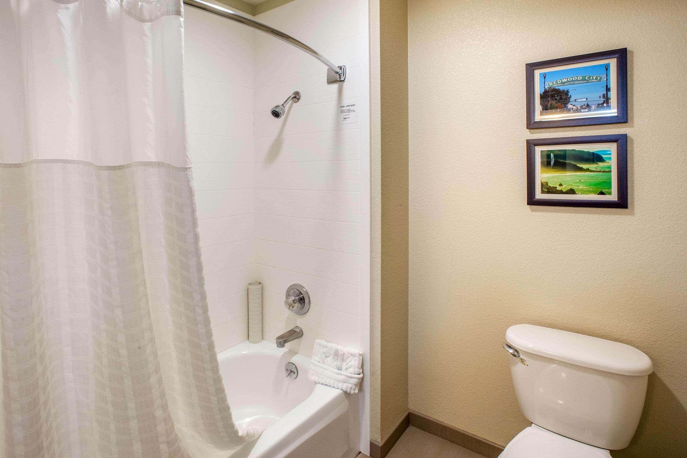 Hotel Comfort Redwood