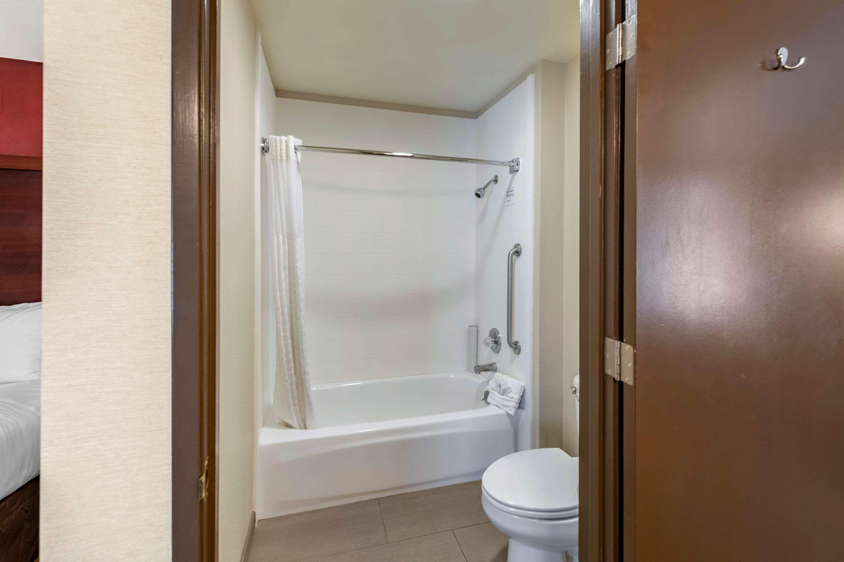 Comfort Redwood Redwood City