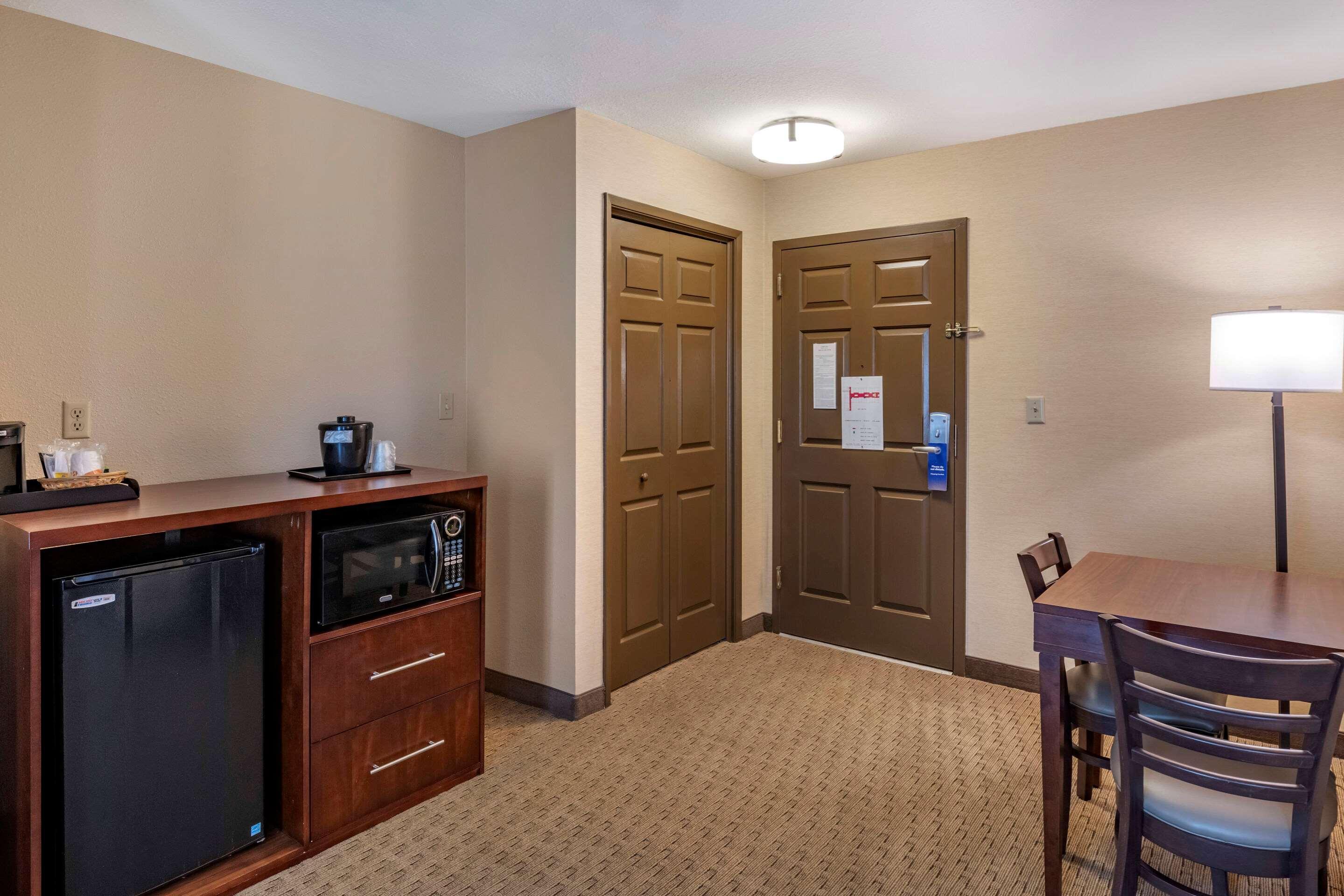 Comfort Redwood 3*