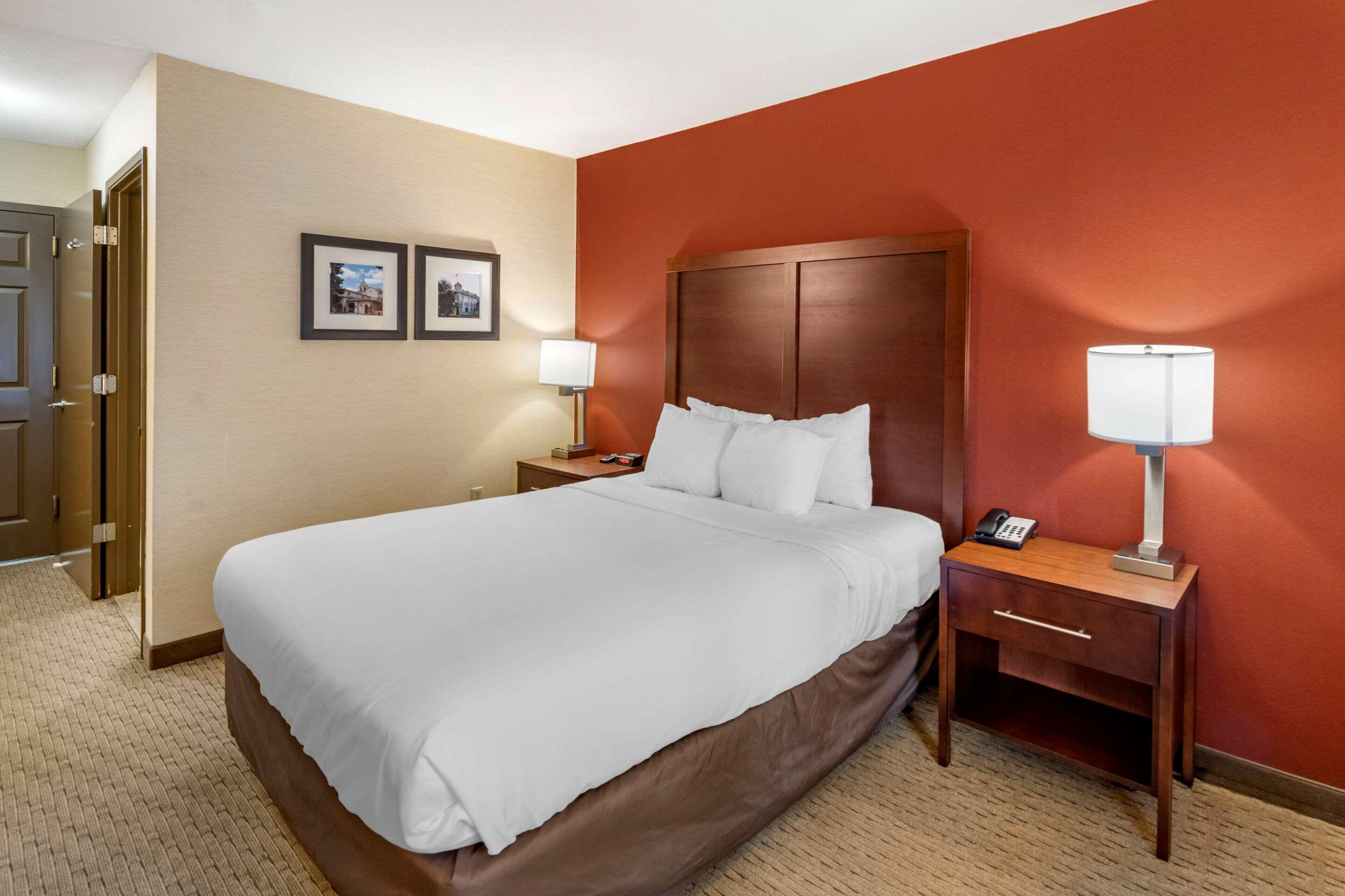 Comfort Redwood 3* Redwood City