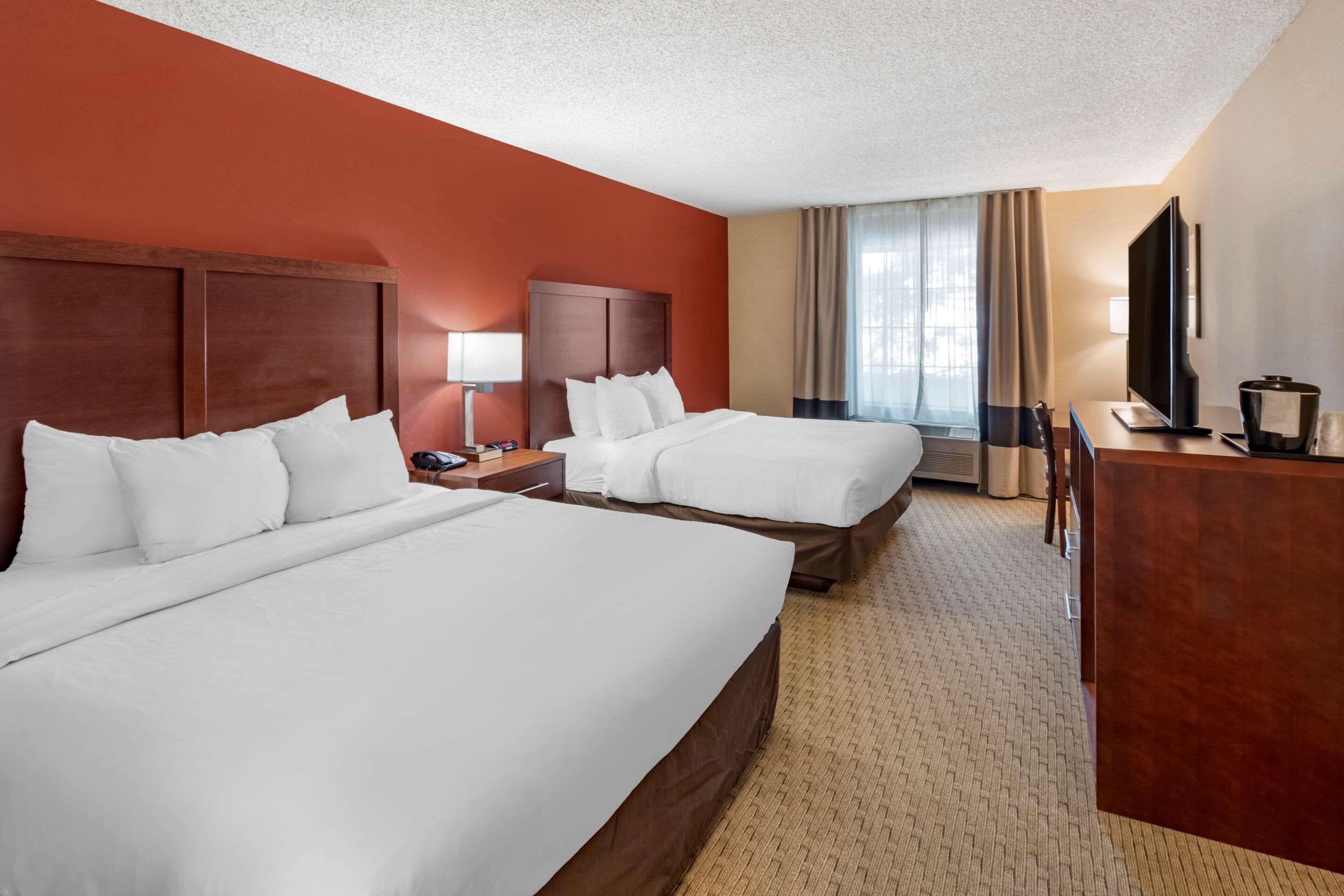 Comfort Redwood Redwood City