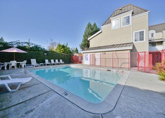 Comfort Redwood 3* Redwood City