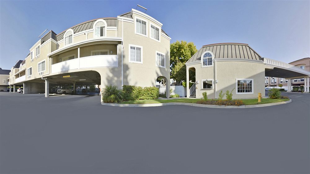 Comfort Redwood Redwood City