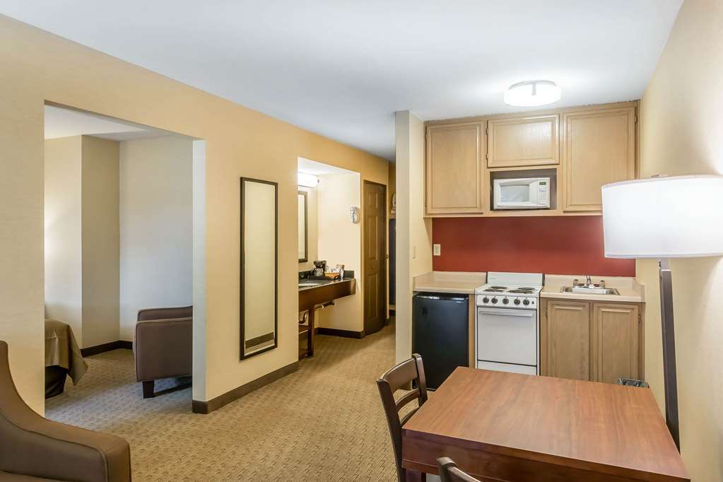 Hotel Comfort Redwood